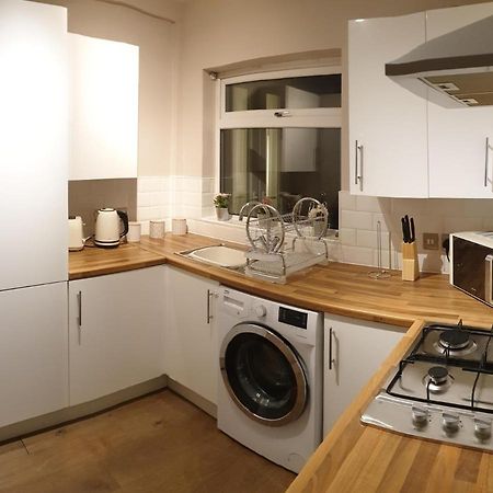 4 Bedrooms, Sleeps 10, Near Lfc & Efc Liverpool Zewnętrze zdjęcie