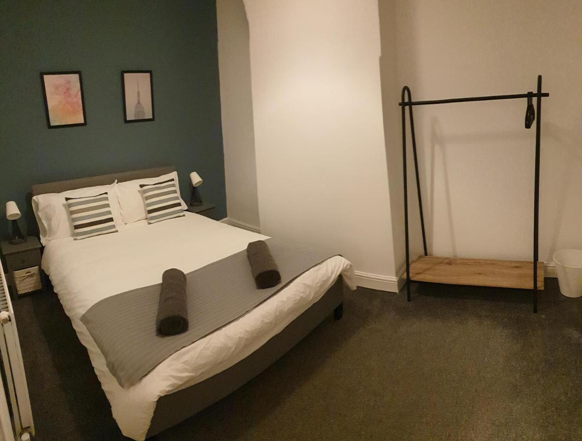 4 Bedrooms, Sleeps 10, Near Lfc & Efc Liverpool Zewnętrze zdjęcie