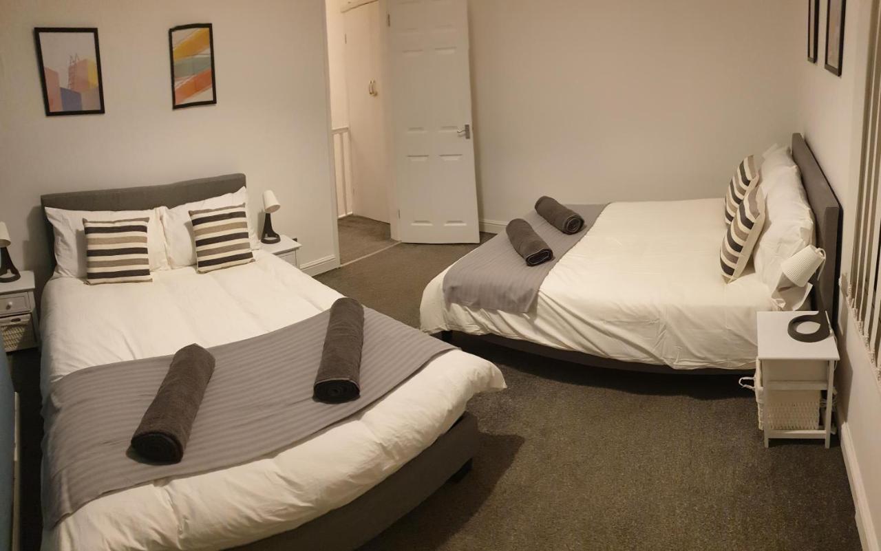 4 Bedrooms, Sleeps 10, Near Lfc & Efc Liverpool Zewnętrze zdjęcie
