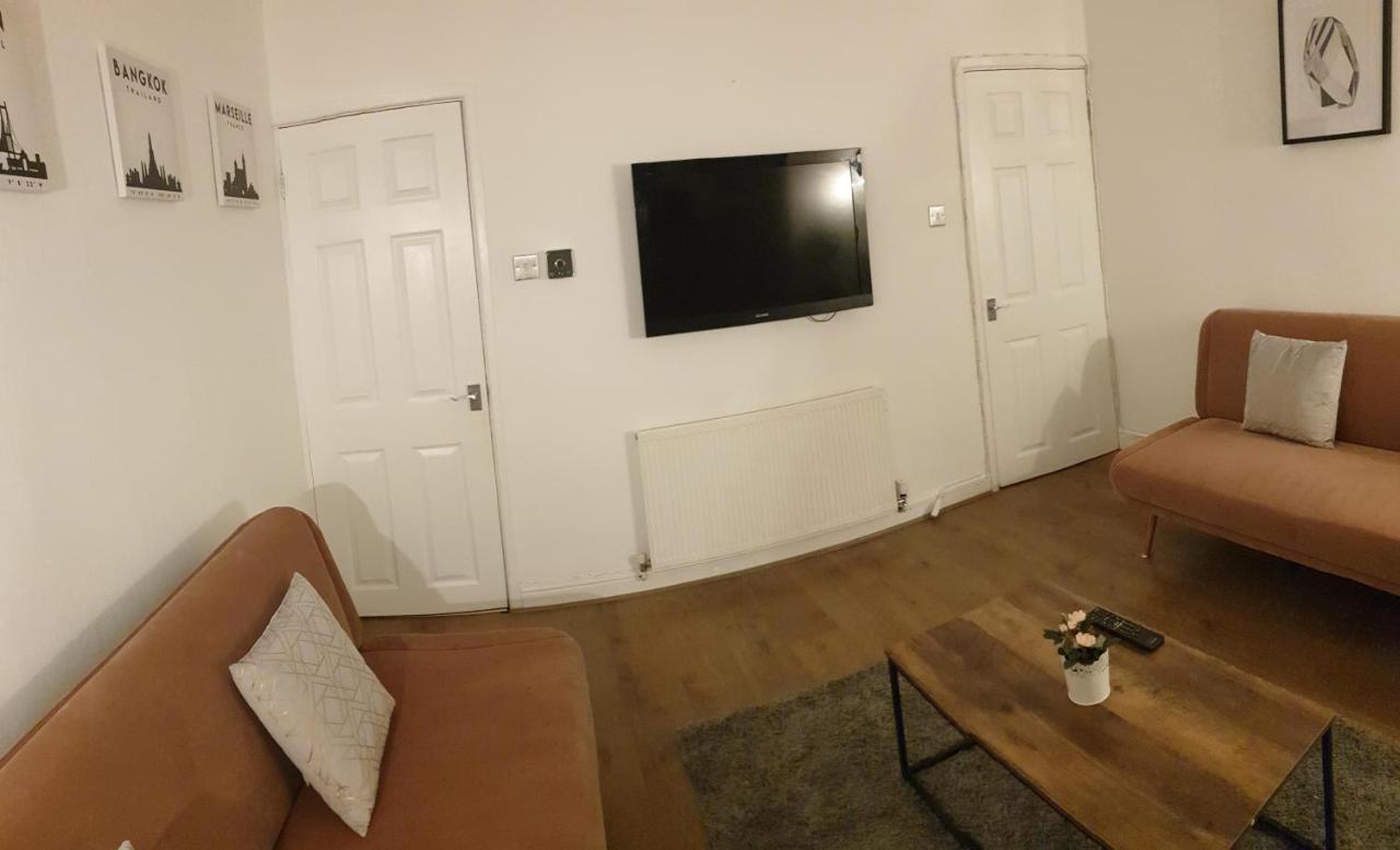4 Bedrooms, Sleeps 10, Near Lfc & Efc Liverpool Zewnętrze zdjęcie